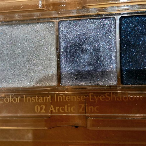 Pure Color Instant Intense EyeShadow Trio 02 Arctic Zinc used eyeshadow