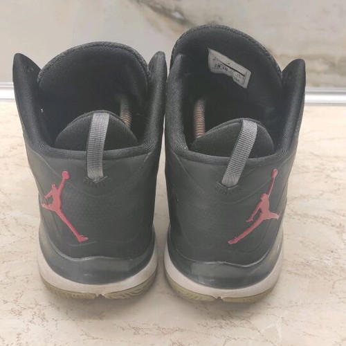 Jordan sneakers size 47 like new, black and gray shoes