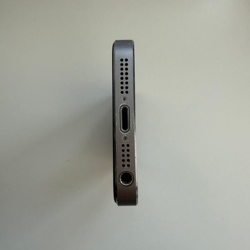 Apple iPhone 5s 16GB Space Gray used, broken screen