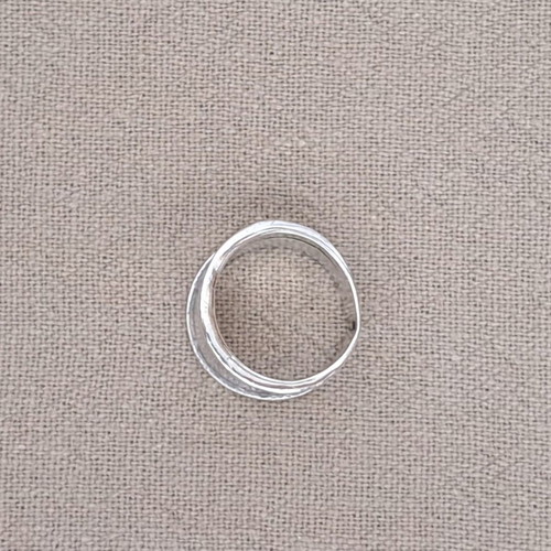 Silver Wide Ring with Hammered Texture like new
