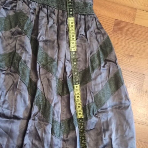 Oil satin skirt heavy with lace used, size Medium, green