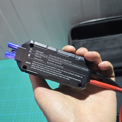 Topdon V2200 Plus professional jump starter