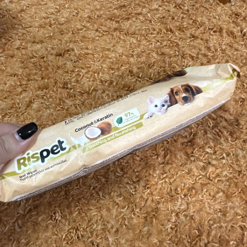 Pet wipes like new with coconut scent