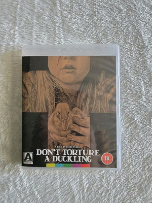 Don't Torture a Duckling Blu-Ray like new, thriller horror