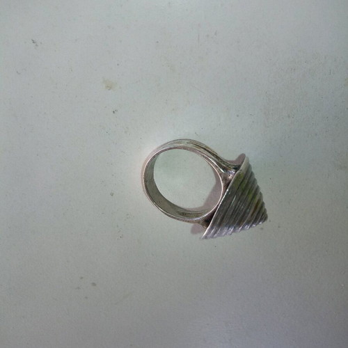 Silver 925 ring with spiral design like new