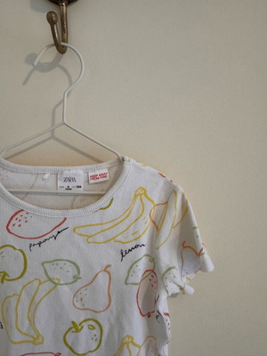 Σετ πιτζάμα Zara για 4 ετών σαν καινούργιο, άσπρο και κίτρινο