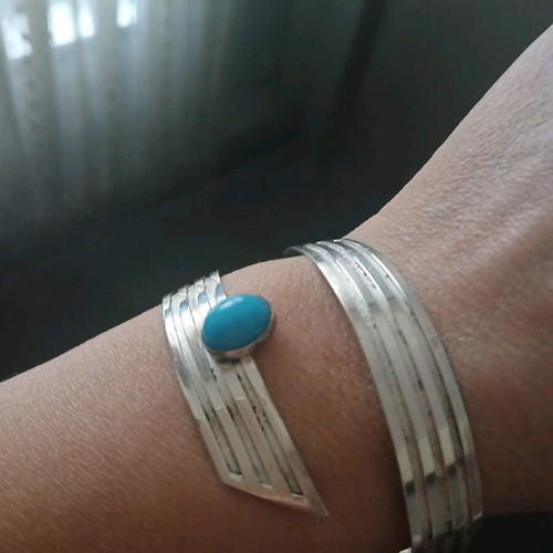 Large bracelet made of 1000 silver with turquoise like new