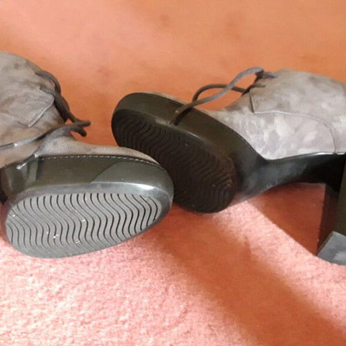 Hogan shoes grey suede like new, size 37