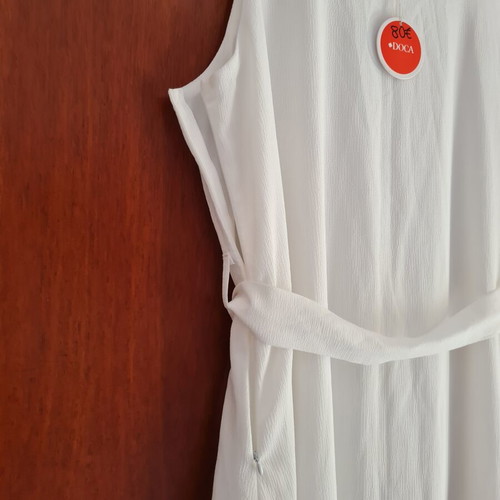 Doca dress new, white, fits small and medium sizes