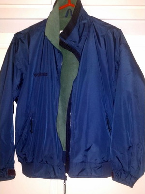 Columbia jacket unisex size L like new, blue, fleece lining