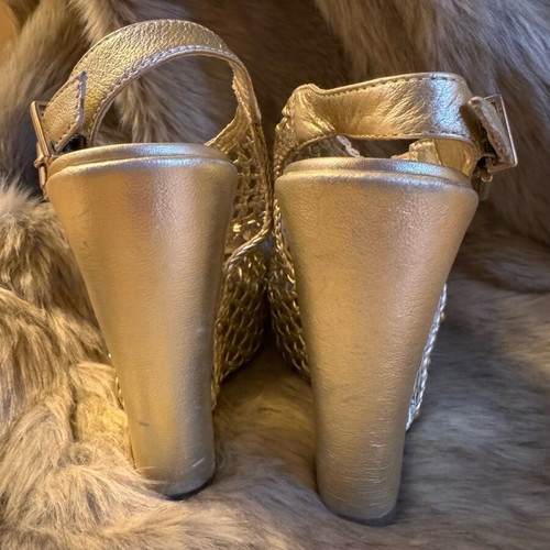 Schutz platform sandals like new, gold, size 37