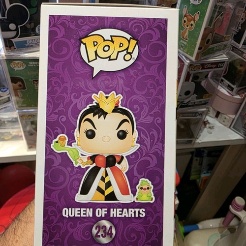 Funko Pop Queen of Hearts like new