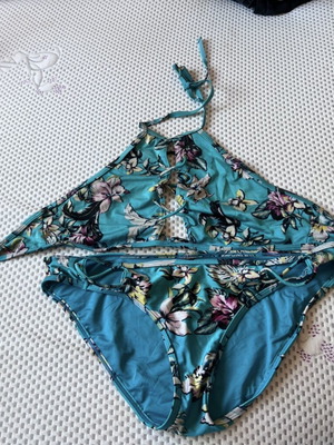Turquoise bikini swimsuit, size L / 40 / 12