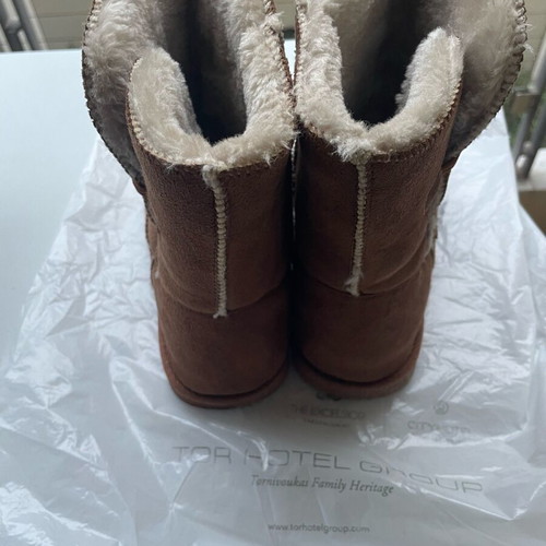 Exe boots with fur lining brown, like new, size 39