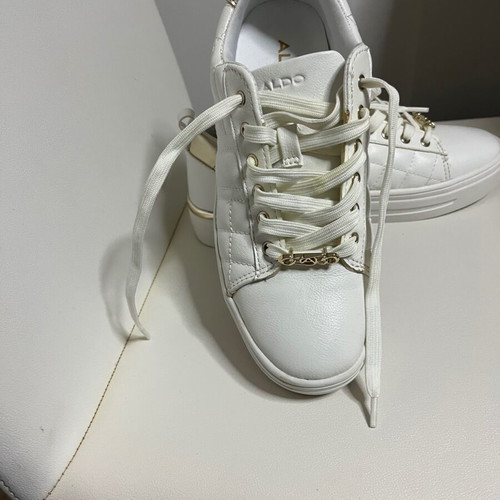 Aldo athletic shoes new, narrow fit, size 37, white