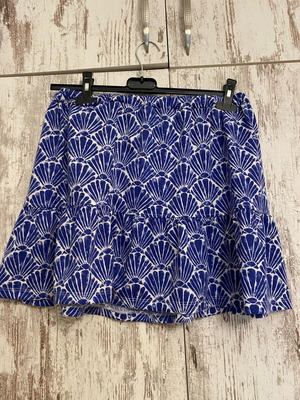 Blue and white mini skirt with seashell print and peplum, like new, size M