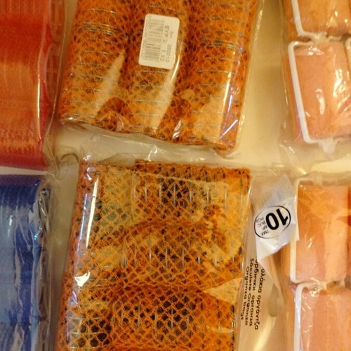 Hair rollers with foam and banana clip accessory like new