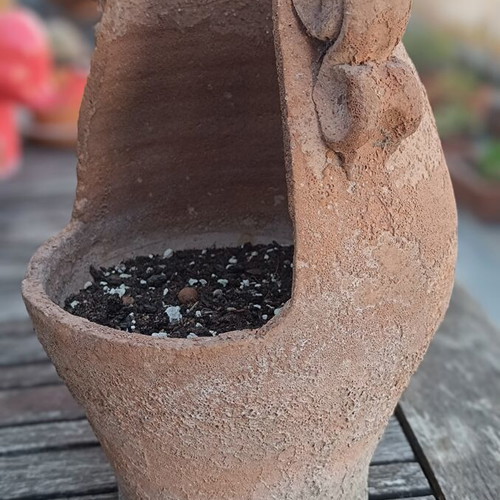 Handmade terracotta decorative flowerpot