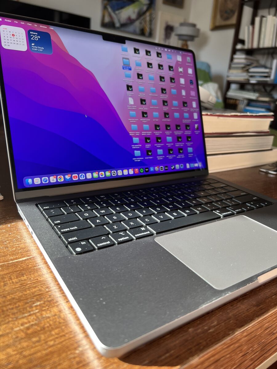 MacBook Pro 14