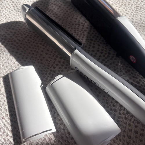 Steampod 4 new with accessories and warranty