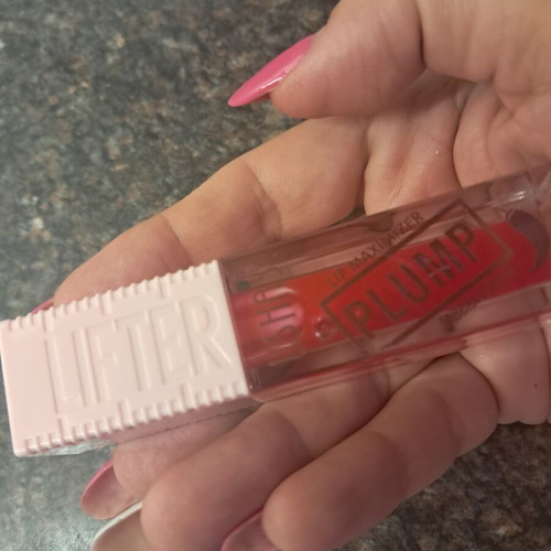 Lip gloss and lip oil set new from Ushas, ilovecosmetics, Radiant, Essence, Golden Rose
