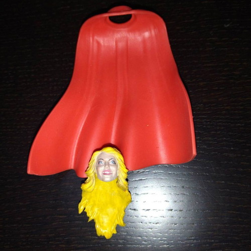 Dc Supergirl head and red cape used for 6-inch figures