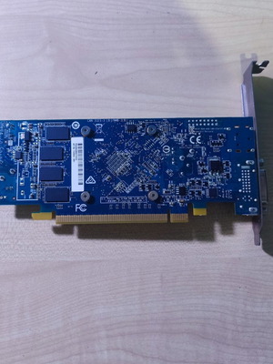 AMDRadeon R7 240 GPU 2GB VRAM DDR3 μεταχειρισμένο, χωρίς ανεμιστήρα