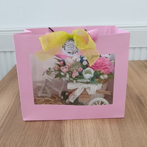 Scented soap flowers new, in plastic wheel