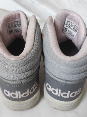Adidas Kids' Sneakers Size 31 Like New White Pink