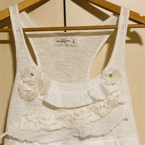 Abercrombie & Fitch sleeveless blouse like new, organic cotton, white
