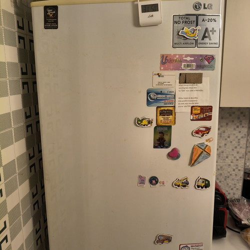 Kitchen set with LG fridge, Hotpoint Ariston stove, Pitsos washing machine like new