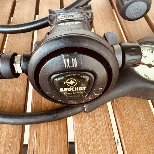 Aqua Lung Barometer and Depth Gauge with Beuchat VX10 Evolution Regulator