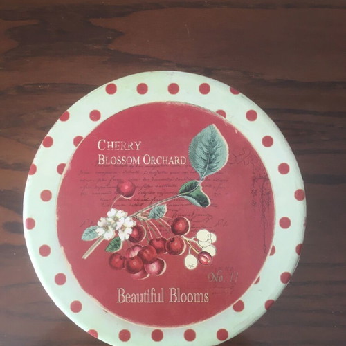 Trimar cherry box like new, wooden vintage style 19cm