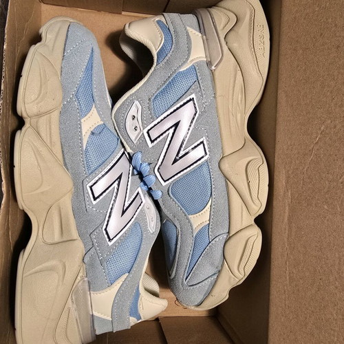 New Balance 9060 sports shoes like new, blue and cream