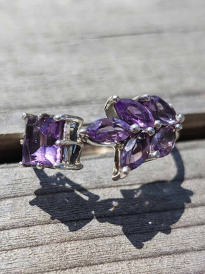 Silver ring with amethyst new, adjustable size