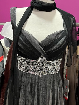 Dress black and white tulle with sequins and stones new, size 38EU