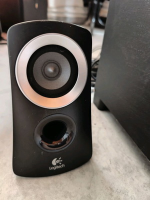 Logitech sound system like new for computer