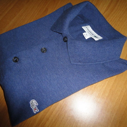 Lacoste men's t-shirt size S like new, blue
