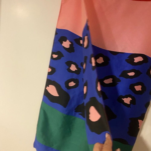 Large satin scarf used