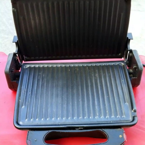 Emily Grill Electric 1600W Used