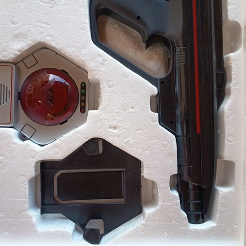 Vintage Lazer Tag Game Kit Worlds of Wonder like new, complete with box