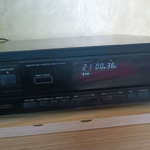 Denon DCD 610 CD player used, excellent technical condition