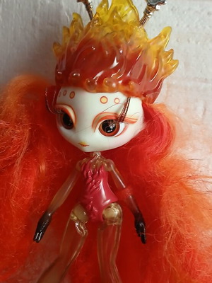 Novi Stars Ina Ferna Doll used collectible