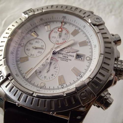 Breitling Super Avenger Chronograph watch like new, full set