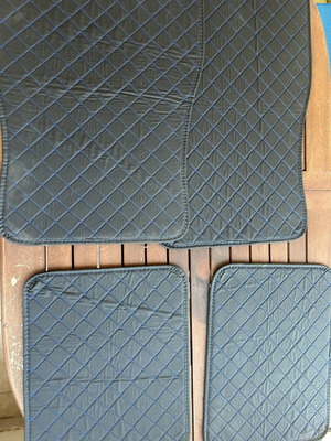 Universal Premium Car Mats like new, black with blue stitching