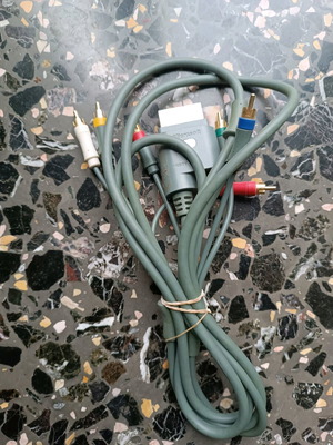 Xbox 360 Microsoft original TV cable like new