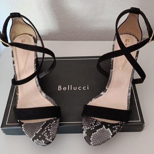 Beatris sandals new, size 38, black and white