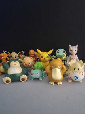 Pokemon figures set of 12, 1999 CGTSI and Nintendo