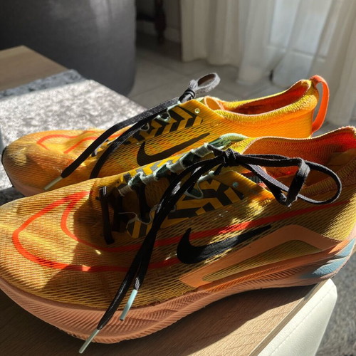 Nike Zoom Fly 4 (Trail) used orange athletic shoes size 43