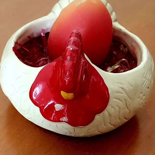 Decorative Easter ceramic egg holder like new
